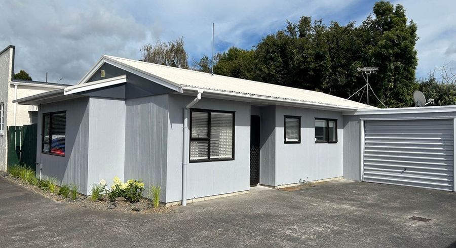  at 2/22 Great South Road, Papakura, Papakura, Auckland