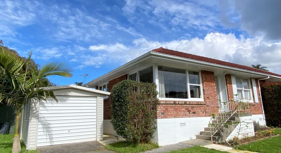  at 2/2 Northwick Place, Hillcrest, Auckland