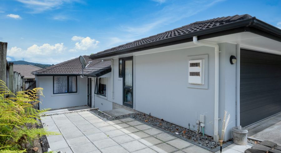  at 21 View Ridge Drive, Ranui, Auckland