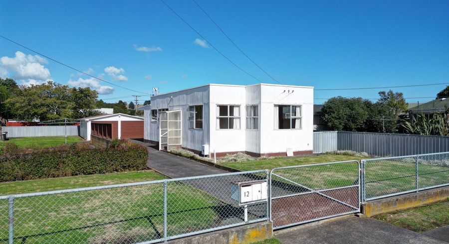  at 12 Falkland Street, Whanganui East, Whanganui, Manawatu / Whanganui