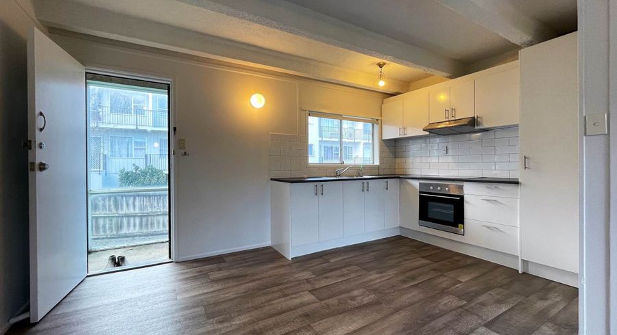 at 9/64 Grange Road, Mount Eden, Auckland City, Auckland