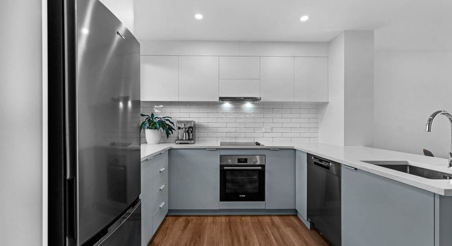  at 8 Pukakaho Lane, Papatoetoe, Manukau City, Auckland