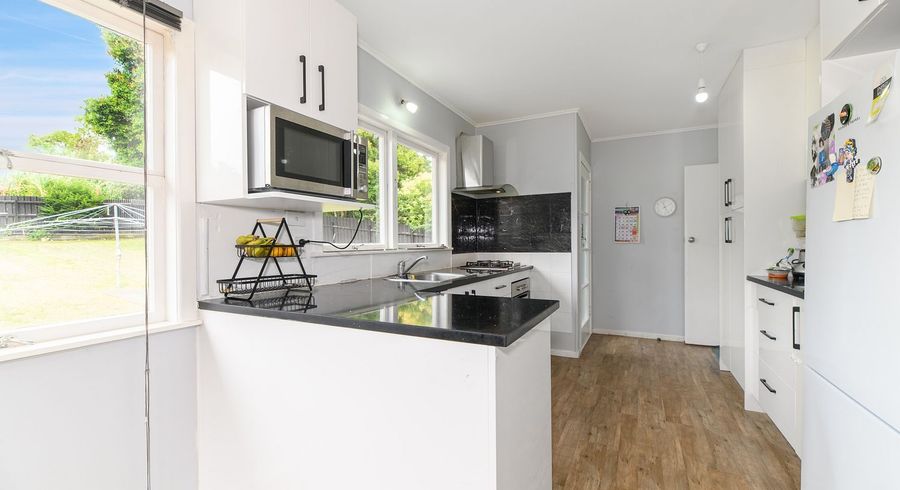  at 71 Dundale Avenue, Blockhouse Bay, Auckland City, Auckland