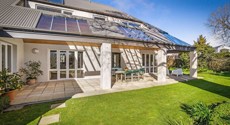 at 19 Garreg Road, Fendalton, Christchurch City, Canterbury