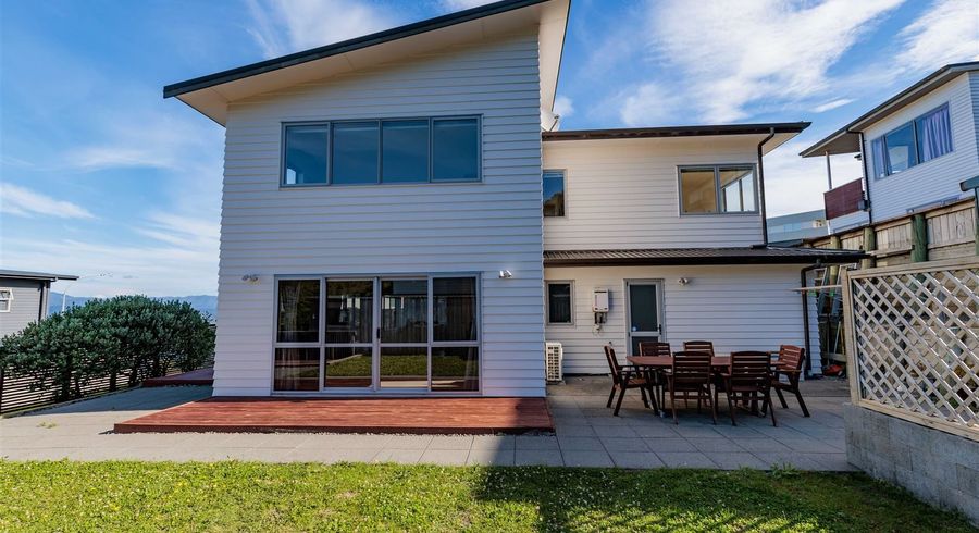  at 27 Tamworth Crescent, Newlands, Wellington, Wellington