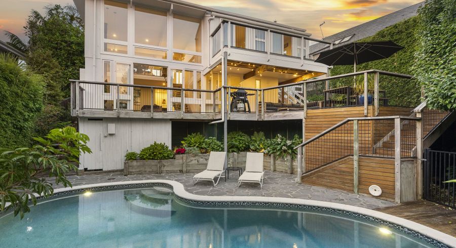  at 92 Parr Terrace, Castor Bay, North Shore City, Auckland