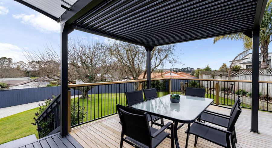  at 43 Lansdowne Crescent, Glenview, Hamilton