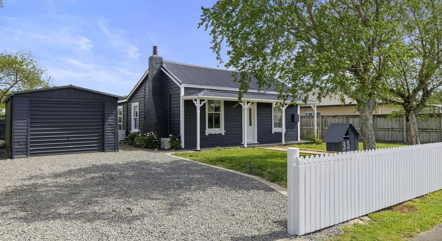  at 35 Frederick Street, Carterton, Carterton, Wellington