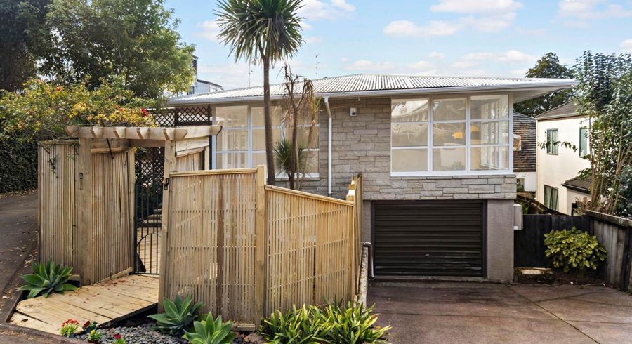  at 1/51 Forrest Hill Road, Milford, North Shore City, Auckland
