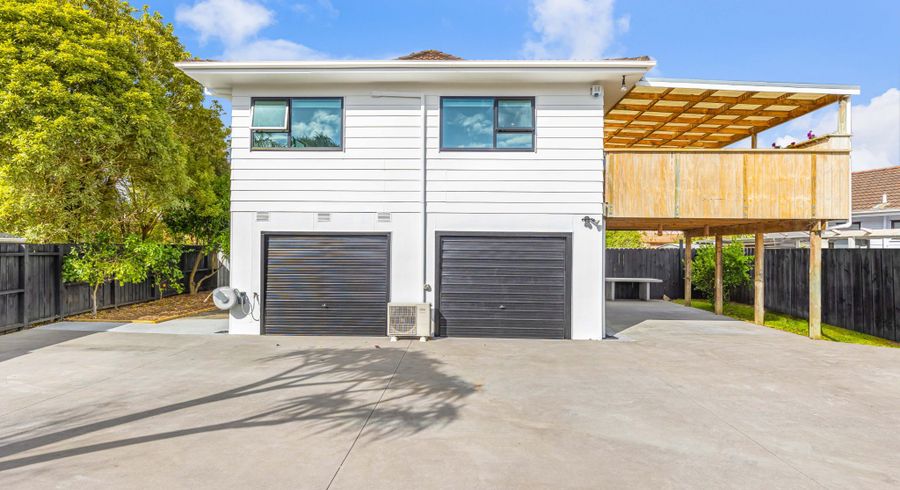  at 9 Redlands Grove, Swanson, Auckland