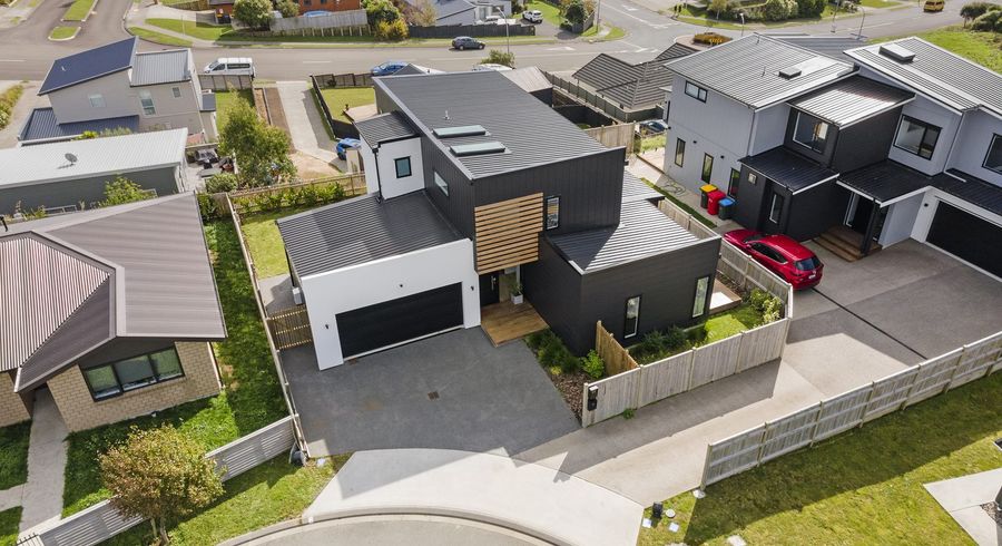  at 11 Yorkshire Close, Whitby, Porirua