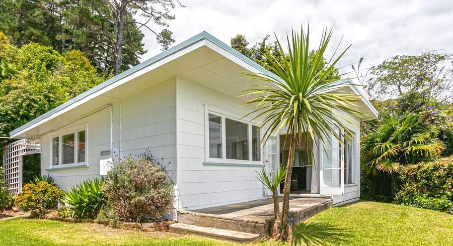  at 9 Adams Road, Thornton Bay, Thames