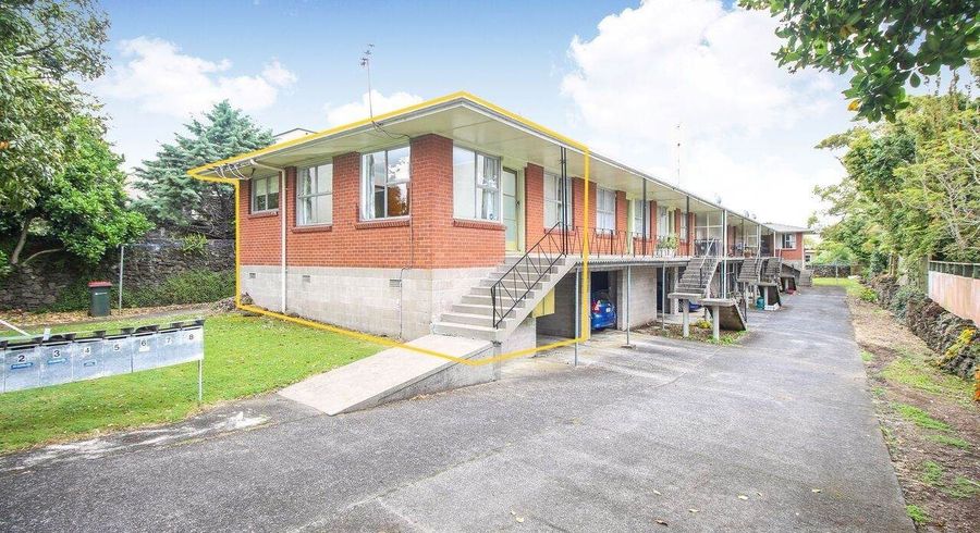  at 1/15 Matipo Street, Mount Eden, Auckland City, Auckland