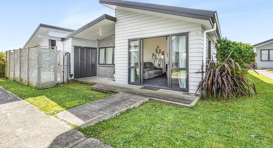  at 2/4 Shakespeare Avenue, Enderley, Hamilton, Waikato
