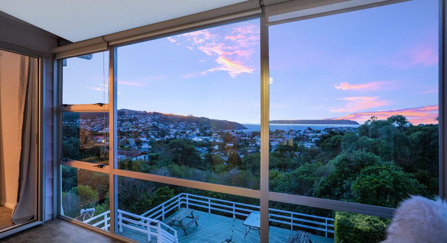  at 6 De Castro Place, Titahi Bay, Porirua