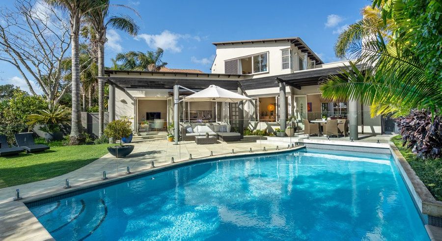  at 2 Clifton Road, Hauraki, North Shore City, Auckland