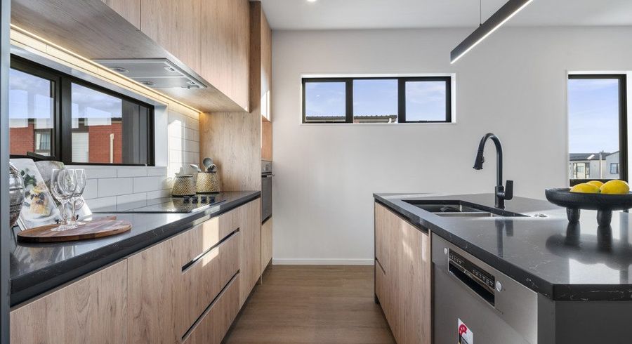  at 7/10 Scott Road, Hobsonville, Waitakere City, Auckland