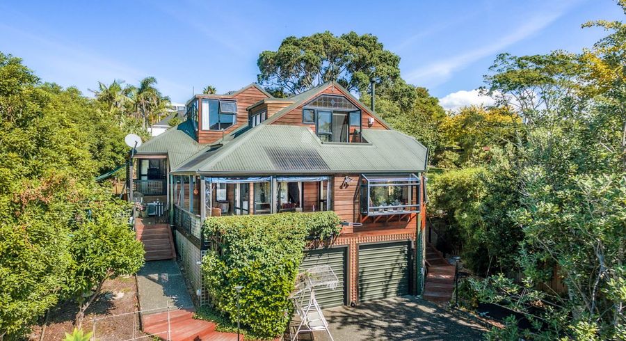  at 1/36 Beulah Avenue, Rothesay Bay, Auckland