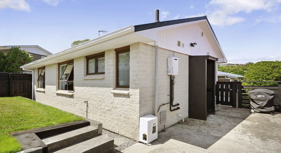  at 2A Laurel Grove, Maungaraki, Lower Hutt, Wellington