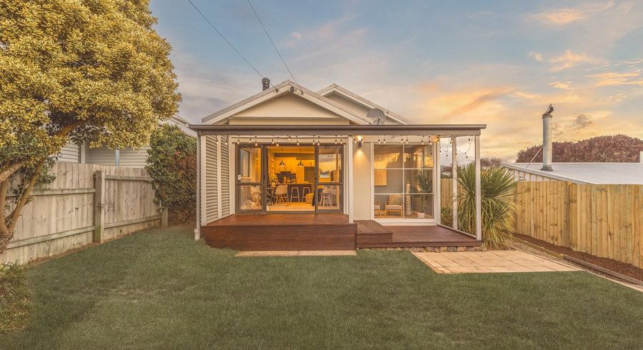  at 9 Bellamy Avenue, New Brighton, Christchurch City, Canterbury