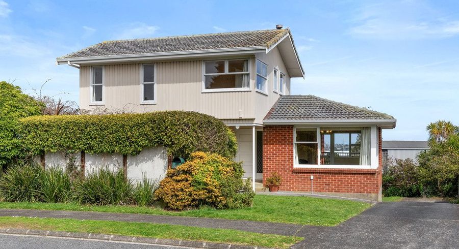  at 44 Ellesmere Crescent, Pakuranga Heights, Manukau City, Auckland