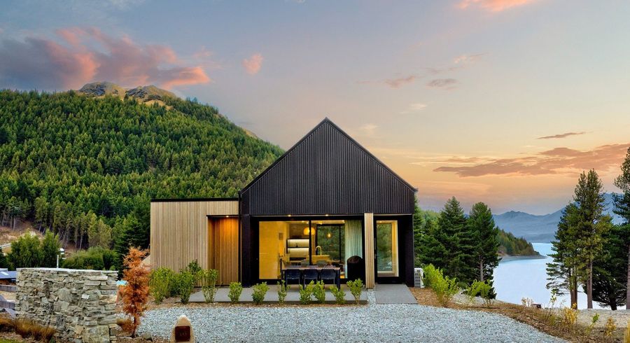  at 16 Station Bay Rise, Lake Tekapo