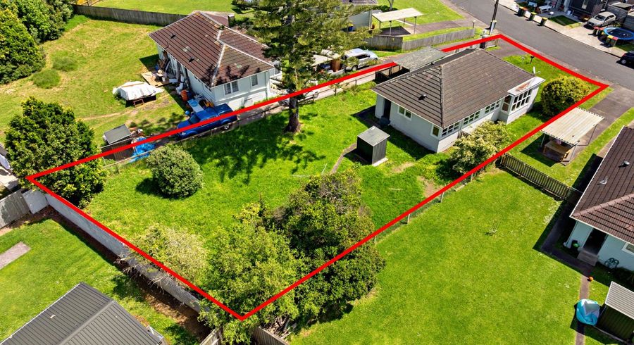  at 14 Hayman Place, Beach Haven, North Shore City, Auckland