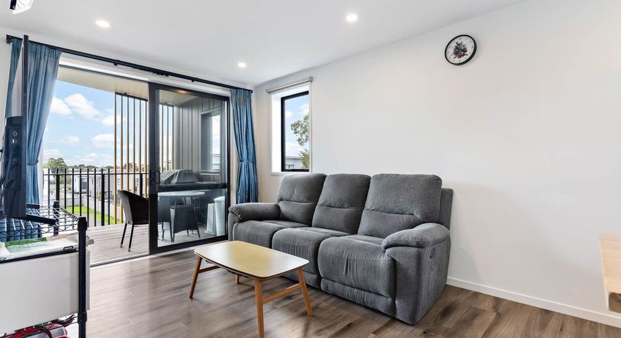  at 12/45 Cessna Crescent, Mangere, Manukau City, Auckland