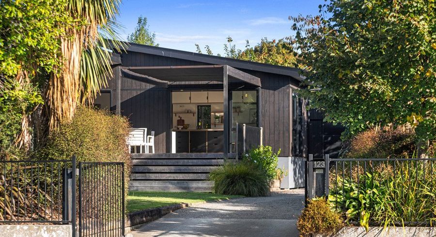  at 123 Clarendon Terrace, Opawa, Christchurch City, Canterbury