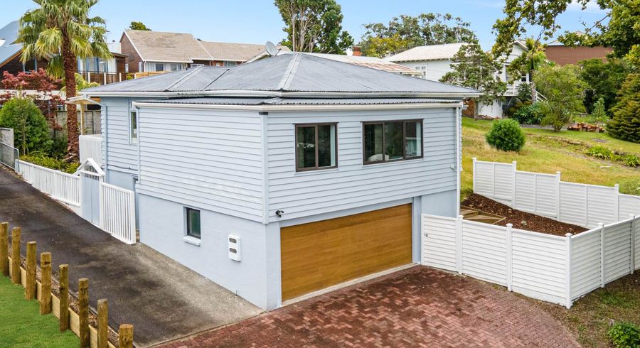  at 35 Roseberry Avenue, Birkenhead, Auckland