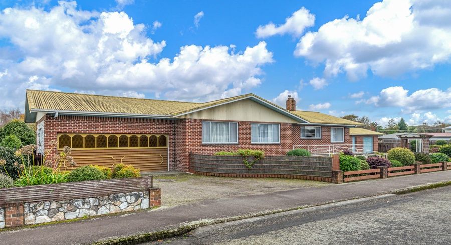  at 12 Tararua Street, Pahiatua