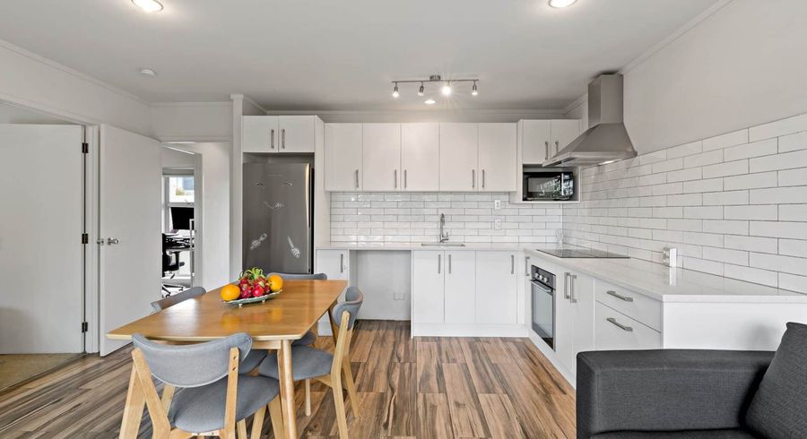  at 3/18 Parr Terrace, Castor Bay, North Shore City, Auckland
