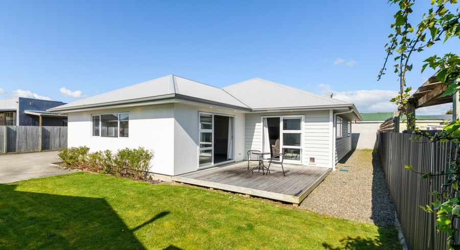  at 98 Ferguson Street, West End, Palmerston North, Manawatu / Whanganui