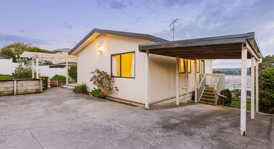  at 107 Pah Road, Cockle Bay, Auckland