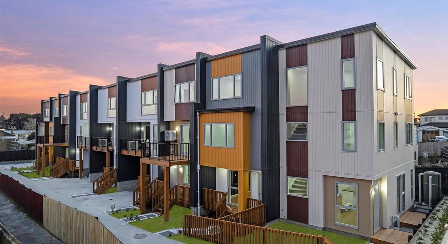  at 1-9/8 Reeves Avenue, Papatoetoe, Manukau City, Auckland