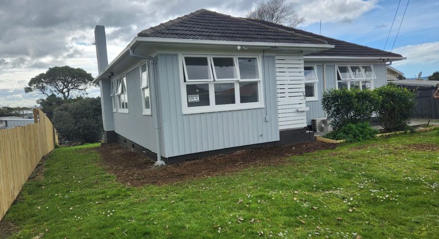 at 11 Hooks Road, Manurewa, Manukau City, Auckland