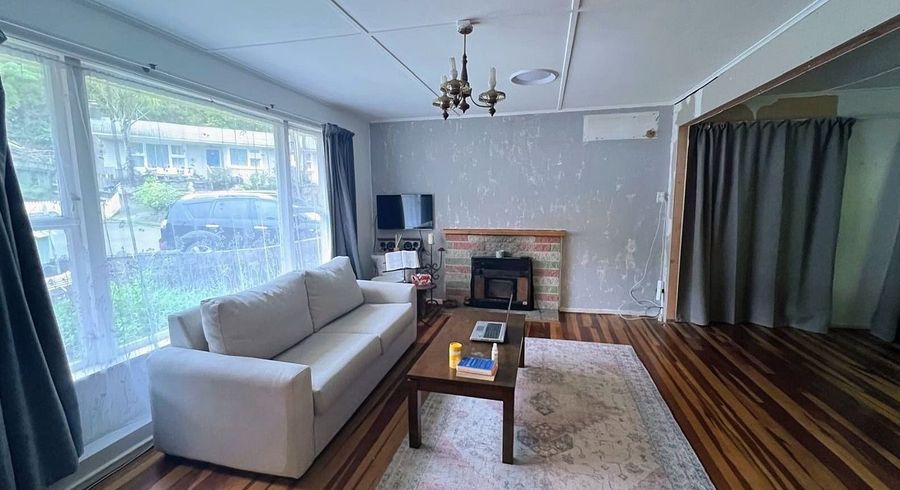  at 32 Shackleton Grove, Stokes Valley, Lower Hutt, Wellington