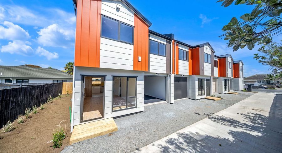  at 51 Manuroa Road, Takanini, Papakura, Auckland