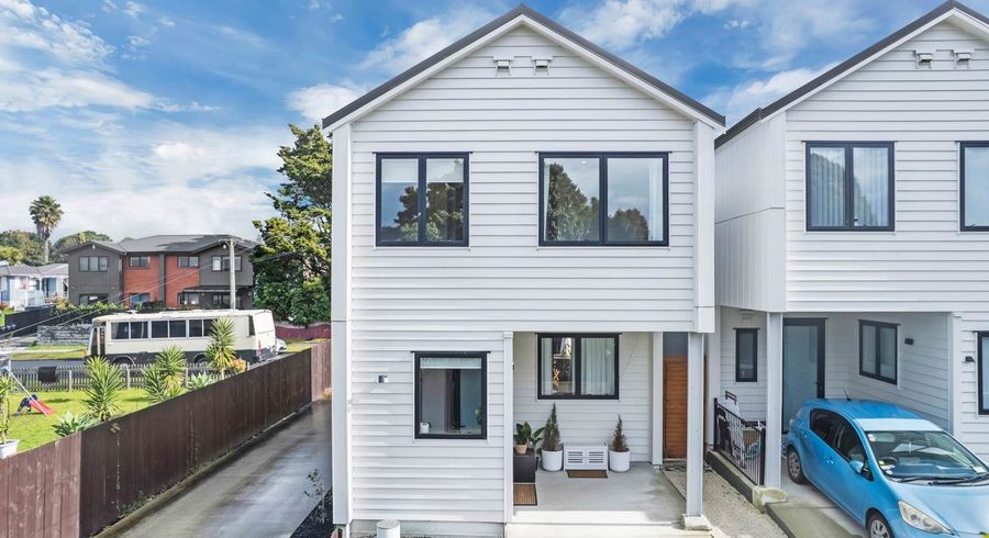  at 2F Fields Road, Manurewa, Manukau City, Auckland