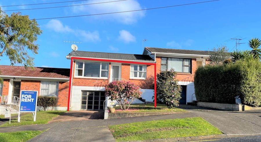  at 2/3 Rathlin Street, Blockhouse Bay, Auckland