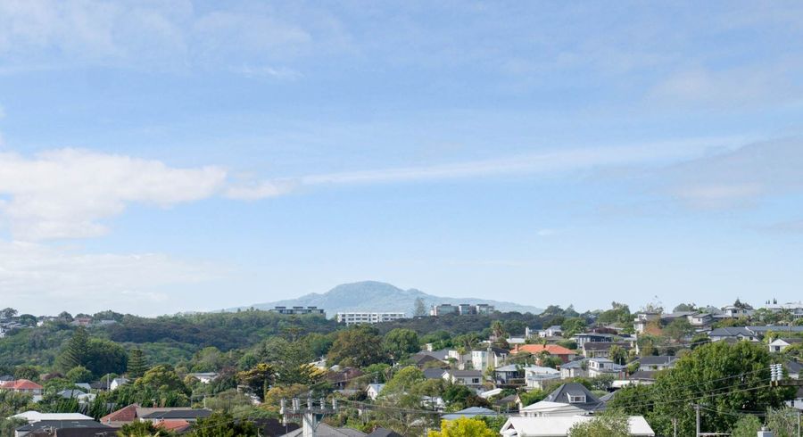  at 211/8 Meadowbank Road, Meadowbank, Auckland City, Auckland