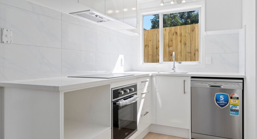  at 4/9 Miro Street, New Lynn, Auckland