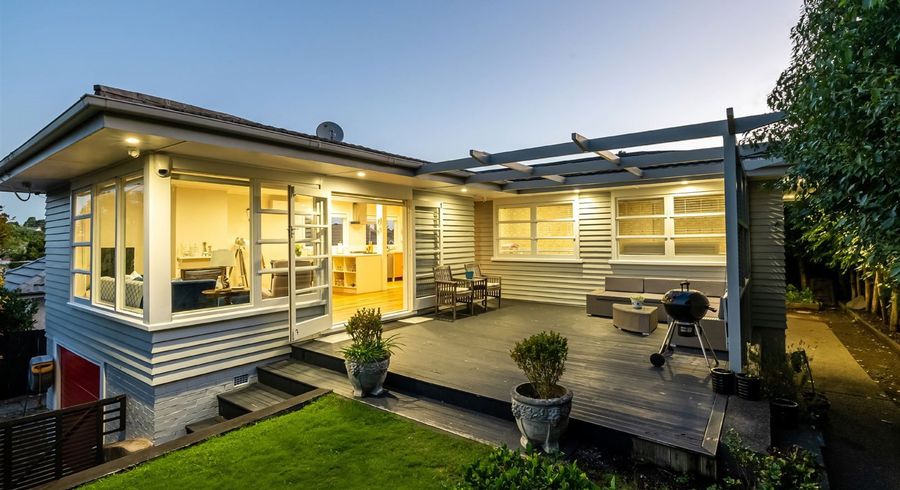  at 1/25 Creamer Avenue, Belmont, Auckland