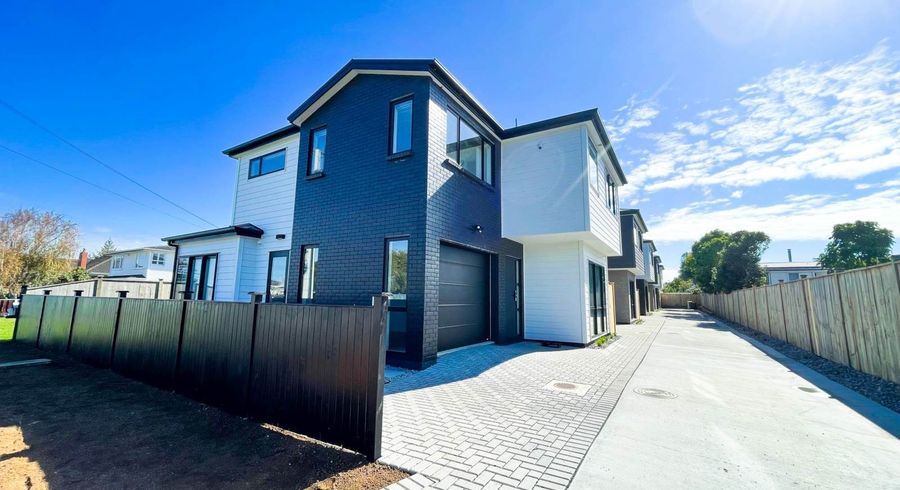 at 7 Wellesley Road, Mangere Bridge, Auckland