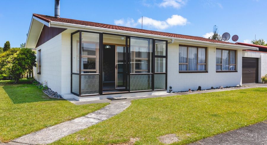  at 10 Kauri Street, Merrilands, New Plymouth