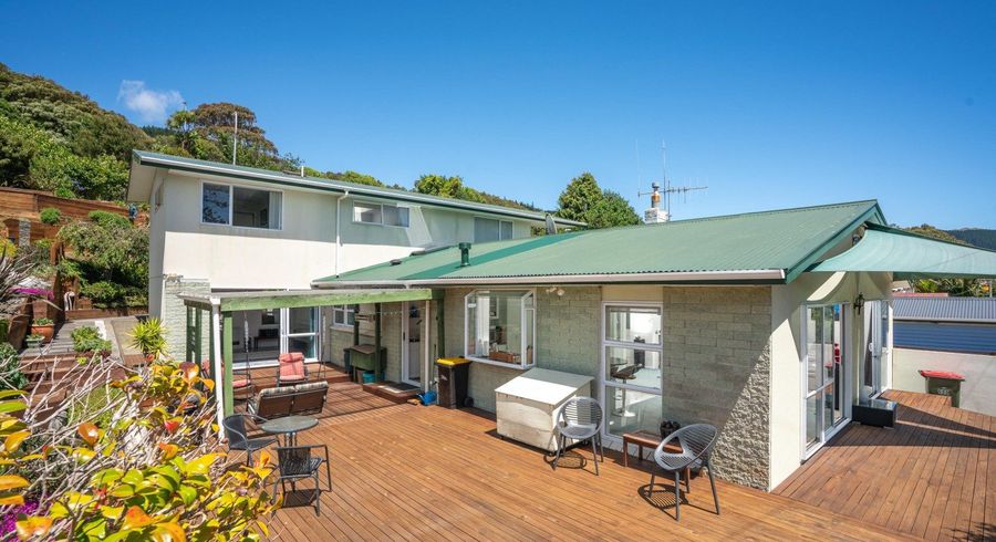  at 8 Boscobel Lane, Tawa, Wellington, Wellington