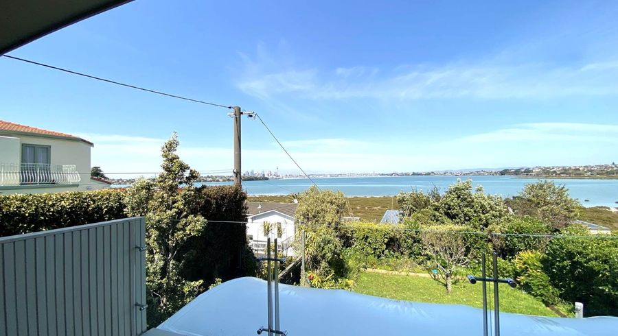  at 1/38 Walter Street, Hauraki, North Shore City, Auckland