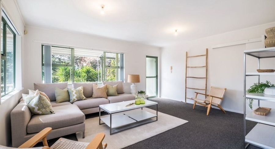  at 3 Pounamu Avenue, Greenhithe, Auckland