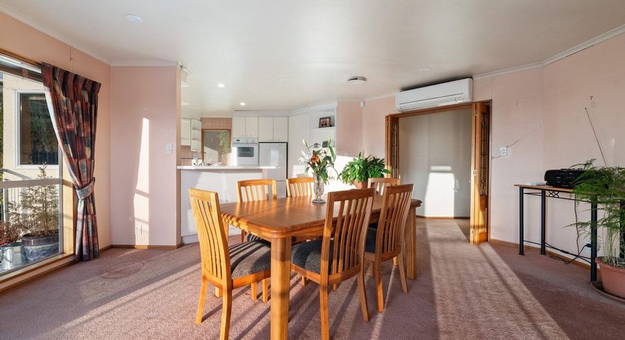  at 40 Woodlau Rise, Huntsbury, Christchurch