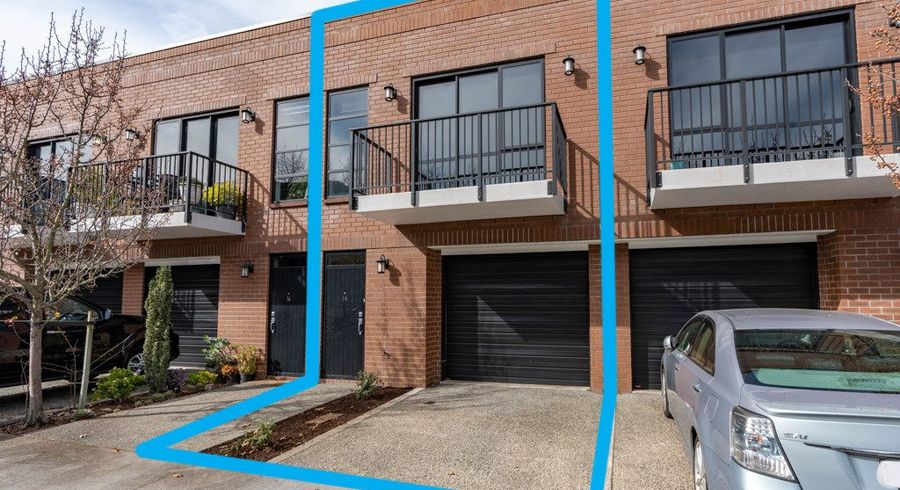  at 14 Village Quarter Lane, Frankton, Hamilton, Waikato